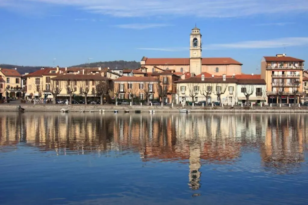 L'Attico Del Lago Sesto Calende Apartment